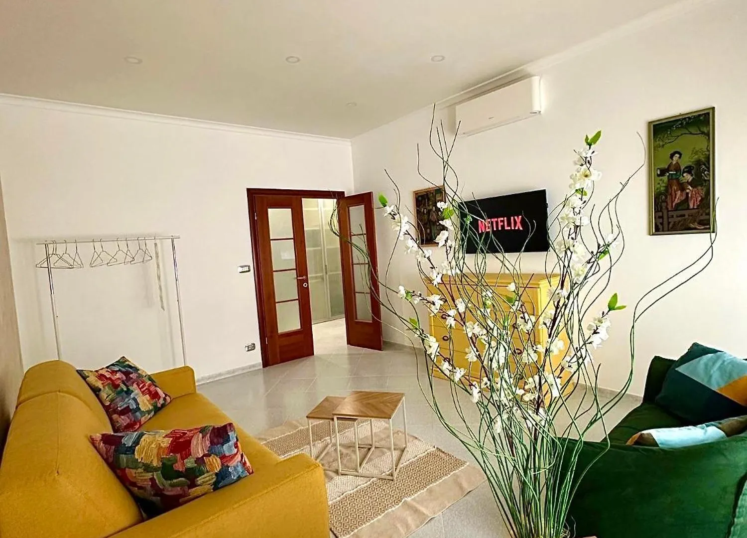 Residenza Tulipanos kontakt